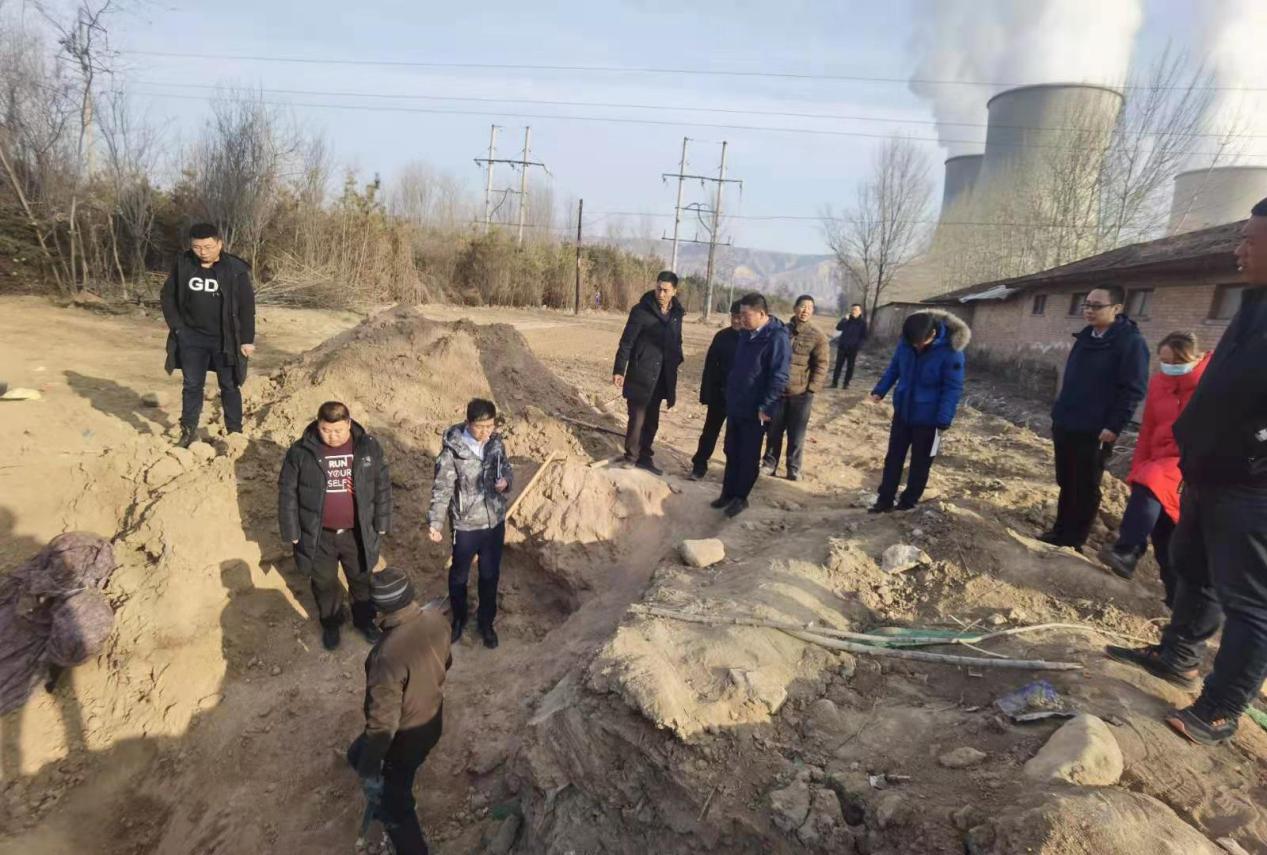 泓源公司组织开展平凉工业园区供热三期(东七路—泾河大道段)工程竣工验收(图2) 泓源公司组织开展平凉工业园区供热三期(东七路—泾河大道段)工程竣工验收(图2)