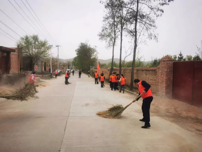 开云网页版登录入口-开云(中国)
赴包抓共建村社开展卫生清扫志愿服务活动(图2) 开云网页版登录入口-开云(中国)
赴包抓共建村社开展卫生清扫志愿服务活动(图2)